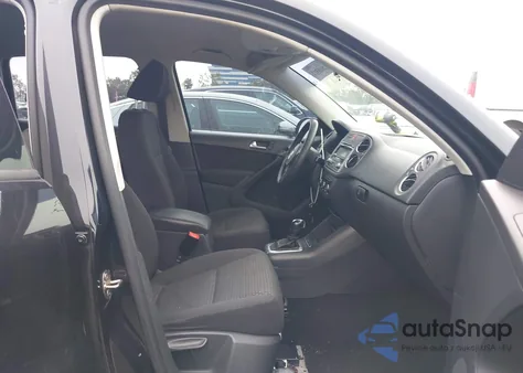 2011 Volkswagen Tiguan S from USA, damaged, VIN WVGAV7AX5BW560134